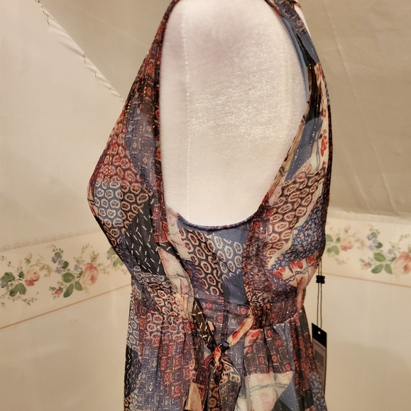 BCBGMAXAZRIA Sleeveless Top (New w/Tags) - Picture 7 of 8